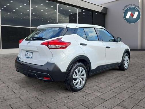 2020 Nissan Kicks S
