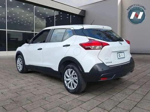 2020 Nissan Kicks S
