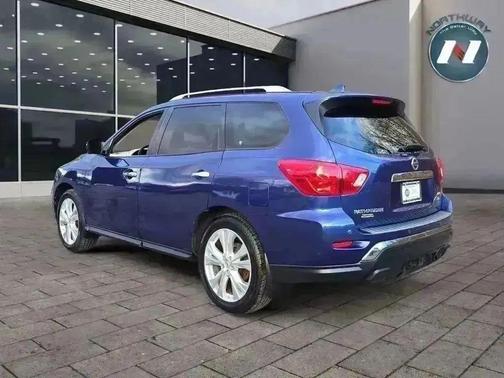 2019 Nissan Pathfinder SL