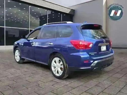 2019 Nissan Pathfinder SL