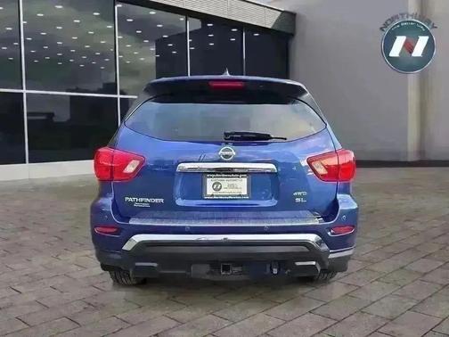 2019 Nissan Pathfinder SL