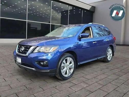 2019 Nissan Pathfinder SL