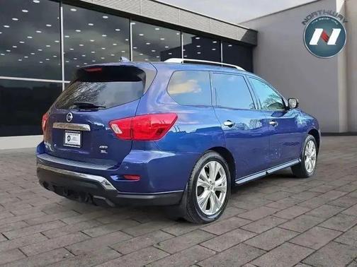 2019 Nissan Pathfinder SL