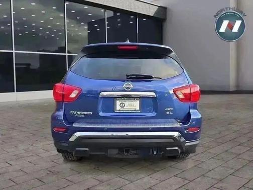 2019 Nissan Pathfinder SL