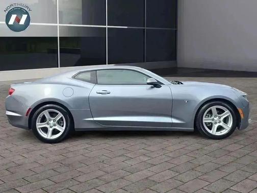 2022 Chevrolet Camaro 1LT