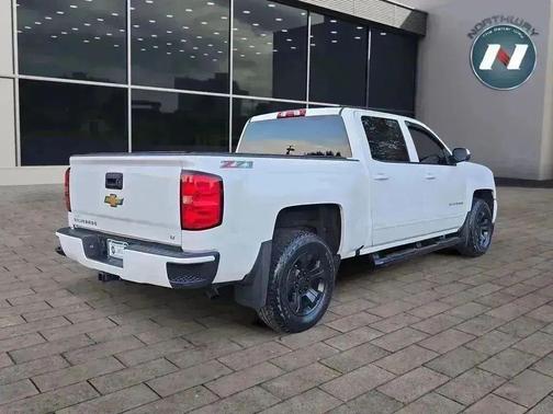 2017 Chevrolet Silverado 1500 2LT
