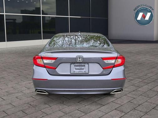 Modern Steel Metallic 2018 Honda Accord EX-L 2.0T