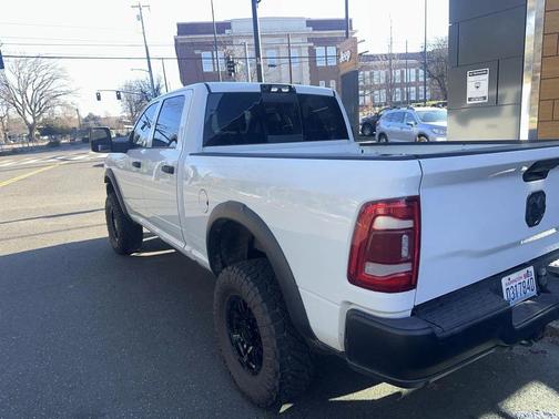 2023 RAM 2500 Tradesman Crew Cab 4x4 6'4' Box