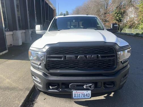 2023 RAM 2500 Tradesman Crew Cab 4x4 6'4' Box