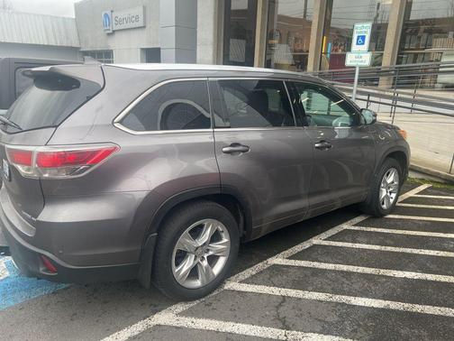 2015 Toyota Highlander Limited Platinum