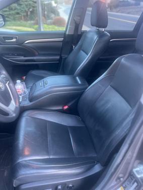 2015 Toyota Highlander Limited Platinum