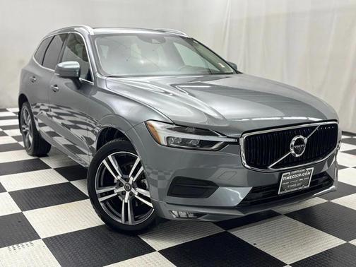 2021 Volvo XC60 T5 Momentum