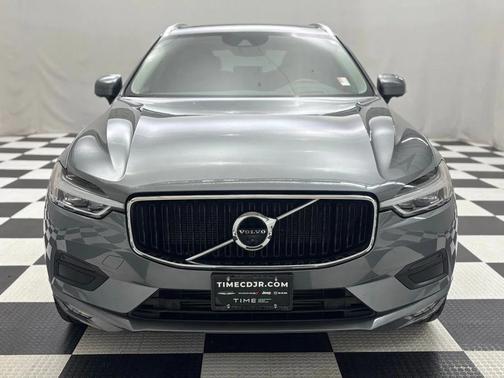 2021 Volvo XC60 T5 Momentum