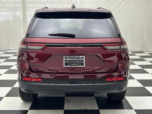 2025 Jeep Grand Cherokee Altitude