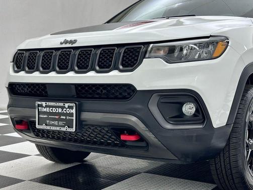 2023 Jeep Compass Trailhawk