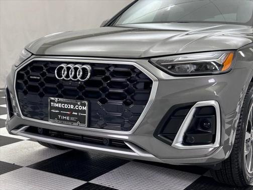 2023 Audi Q5 45 S line Premium Plus