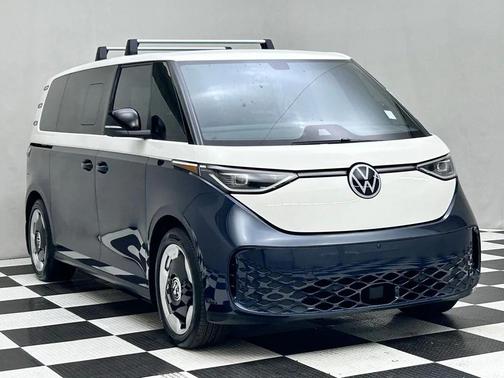2025 Volkswagen ID. Buzz Pro S Plus with 4MOTION