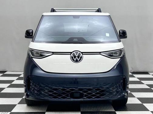 2025 Volkswagen ID. Buzz Pro S Plus with 4MOTION