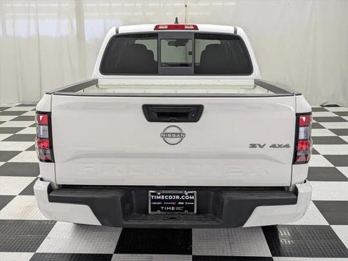 2022 Nissan Frontier SV