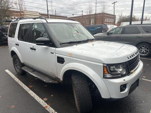 2016 Land Rover LR4 Base