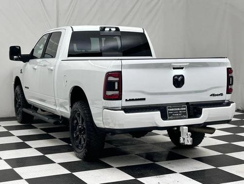 2024 RAM 2500 Laramie Crew Cab 4x4 6'4' Box