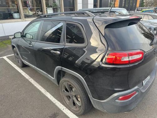 2017 Jeep Cherokee Altitude