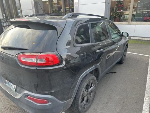 2017 Jeep Cherokee Altitude