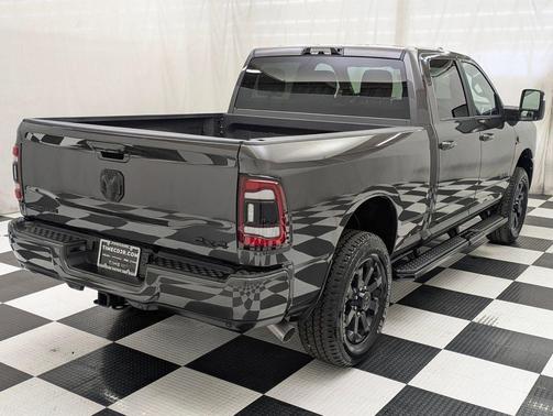 2024 RAM 3500 Big Horn Crew Cab 4x4 6'4' Box