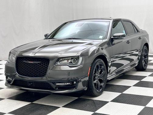 2022 Chrysler 300 S