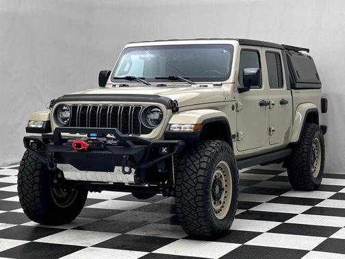 2022 Jeep Gladiator Sport S
