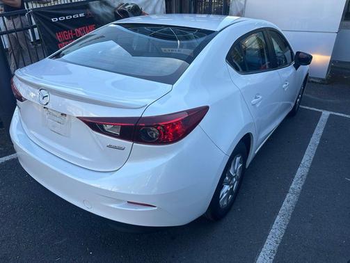 Snowflake White Pearl Mica 2015 Mazda Mazda3 i Touring