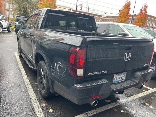 2022 Honda Ridgeline Black