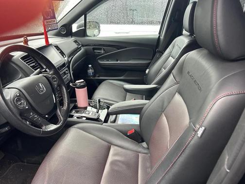 2022 Honda Ridgeline Black