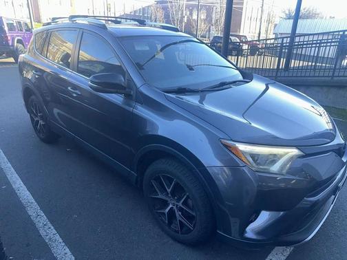 2016 Toyota RAV4 SE