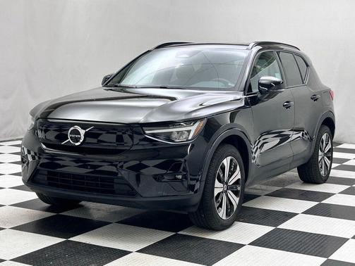 2023 Volvo XC40 Recharge Pure Electric Twin Plus
