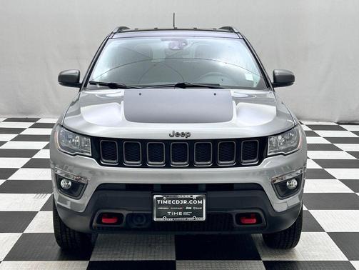 Billet Silver Metallic Clearcoat 2021 Jeep Compass Trailhawk
