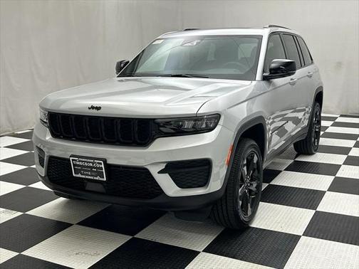 2025 Jeep Grand Cherokee Altitude