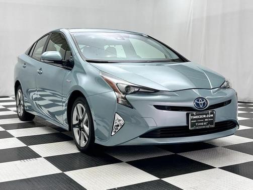 2018 Toyota Prius Three Touring