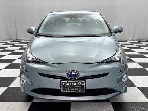 2018 Toyota Prius Three Touring