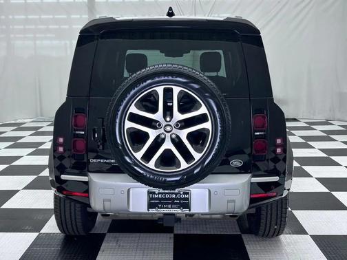 2022 Land Rover Defender 110 XS Edition