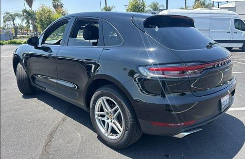 2020 Porsche Macan Macan