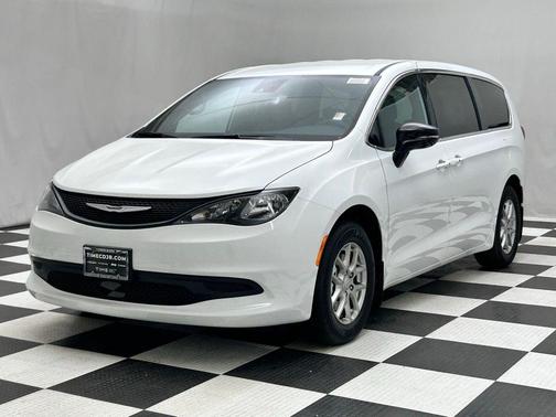 Bright White Clearcoat 2026 Chrysler Voyager LX