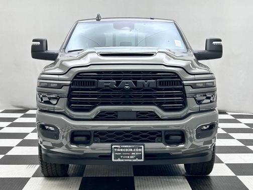 2026 RAM 3500 Laramie Crew Cab 4x4 8' Box
