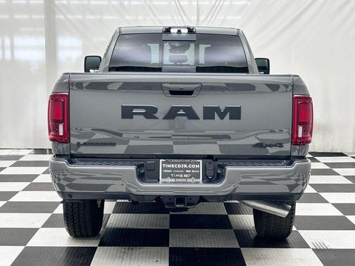 2026 RAM 3500 Laramie Crew Cab 4x4 8' Box
