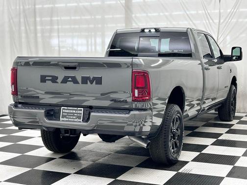 2026 RAM 3500 Laramie Crew Cab 4x4 8' Box