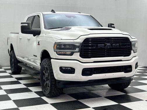 2024 RAM 2500 Laramie Crew Cab 4x4 6'4' Box