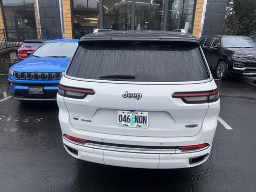 2022 Jeep Grand Cherokee L Summit