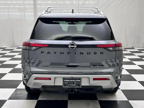 2025 Nissan Pathfinder SL 4WD