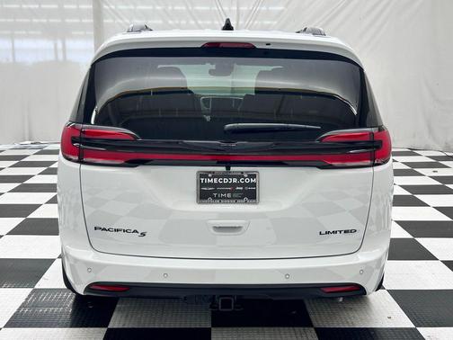 2026 Chrysler Pacifica Limited