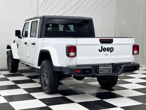 2025 Jeep Gladiator Sport S